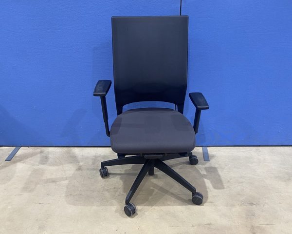 Sedus Quartback Mesh Office Chair with Arms - Image 2