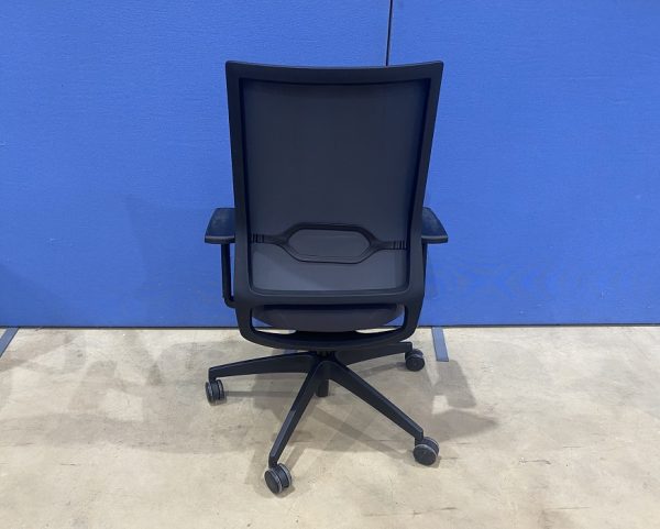 Sedus Quartback Mesh Office Chair with Arms - Image 7