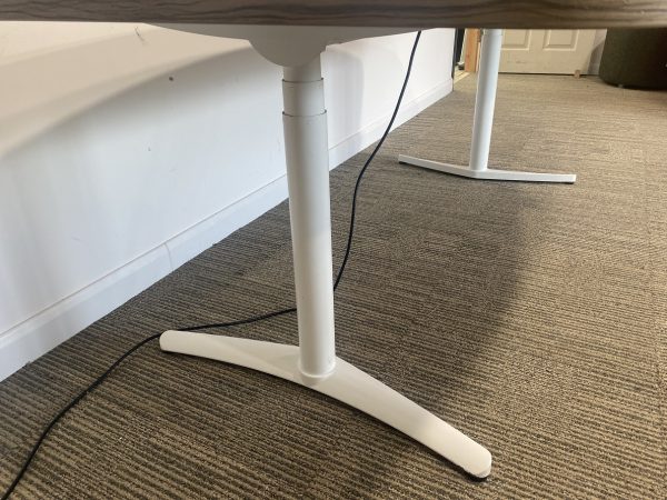 Electric Height Adj. Table with Barrel Shape Top - Image 4