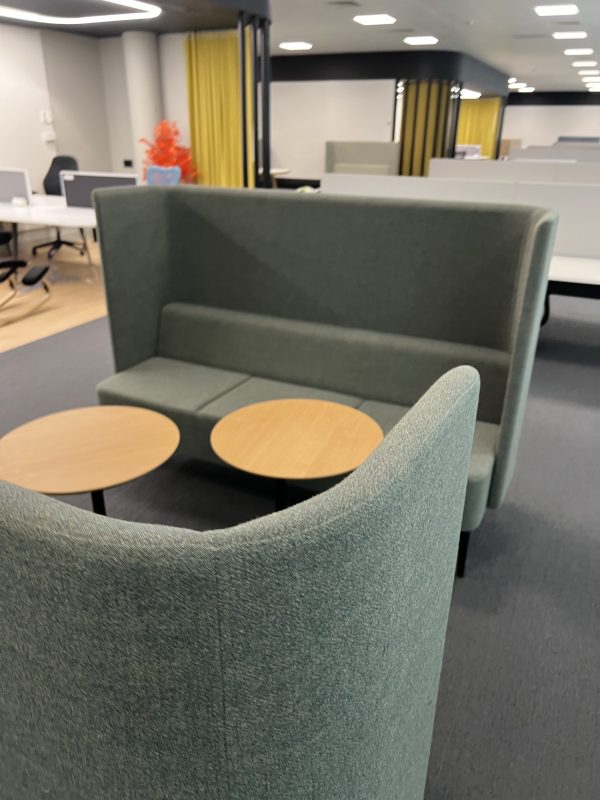 Naughtone High Sided Sofa in Green - Image 2