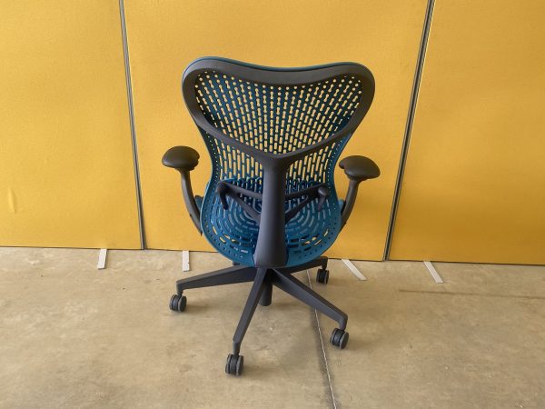 Herman Miller Mirra Chair - Blue Mesh & Back - Multi Functional Arms - Image 2