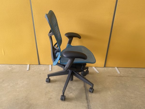 Herman Miller Mirra Chair - Blue Mesh & Back - Multi Functional Arms - Image 4