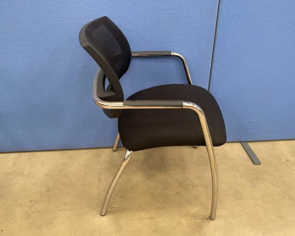 Breeze Cantilever Meeting Chair with Mesh Back - Image 2