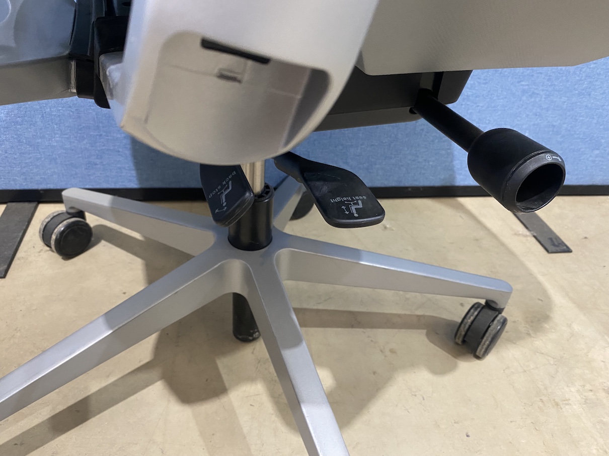 Steelcase Amia Black Ergonomic Task Chair | Second Hand - Image 3